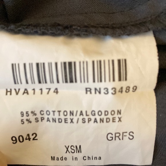 Urbane Performance Scrub Top Graphite Size XS - Picture 8 of 14